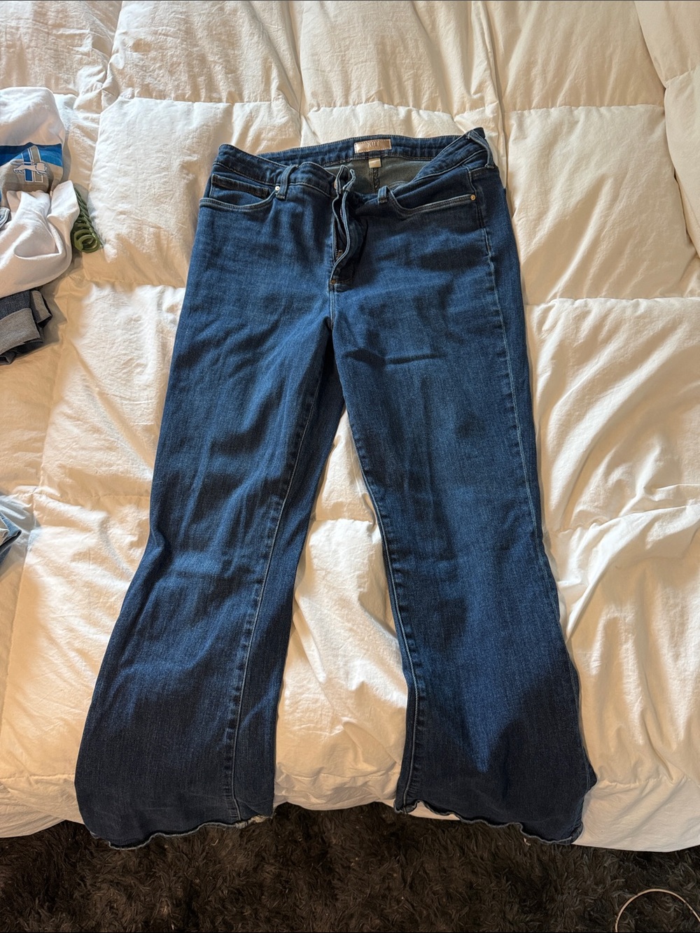 Kut from the Kloth Deep Indigo Flare Jeans - Picture 1 of 3